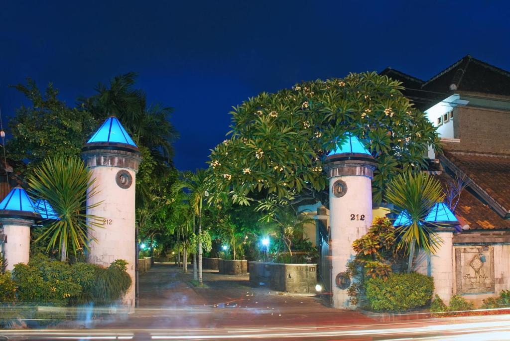 Taman Ayu 212 Hotel Denpasa Buitenkant foto